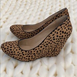 NWOT Banana Republic leopard wedges